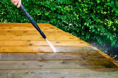 Products For Deck Cleaning And Stainings in use